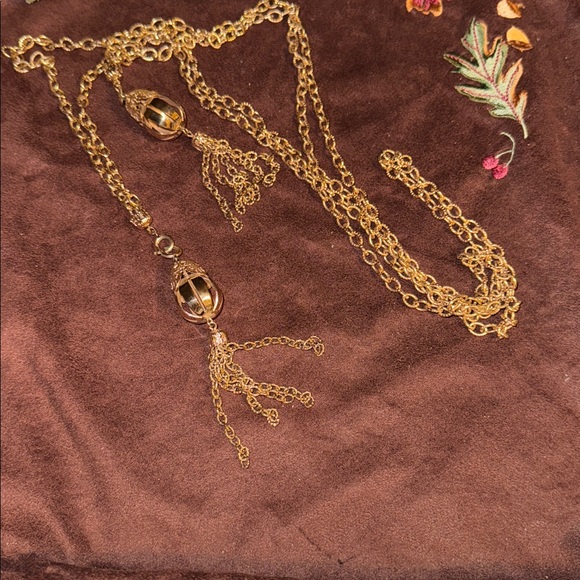 AVON Tassel wrap around/knot necklace ๐โโฌ 36โ long Chain 3.5โ tassels - Picture 3 of 6